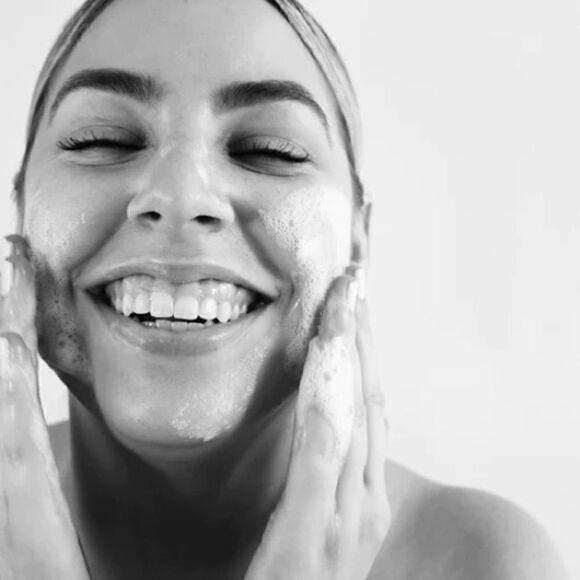 Dr Rogers Restore Face Wash brand new in box skincare made clean cruelty… - Picture 6 of 7